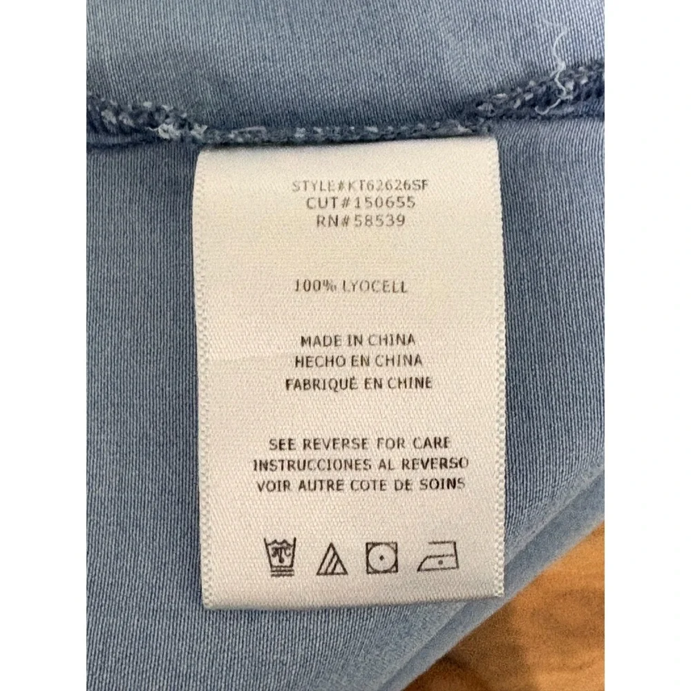 Kut from the Kloth Linda Denim Button-Up Shirt, Soft & Cozy, Size M - Picture 5 of 6